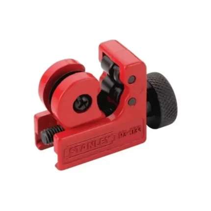 Corta Tubos Stanley, herramienta precisa para cortes limpios y uniformes en tuberías.